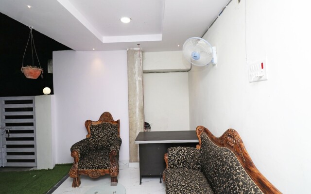 OYO 22621 The Pal's Inn