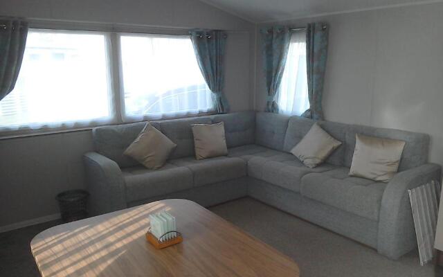 54 Apple Grove
