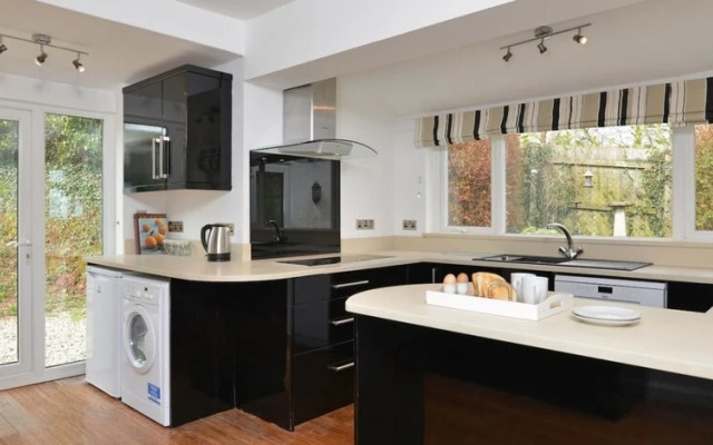 Allways - Spacious Bungalow Near Beaches