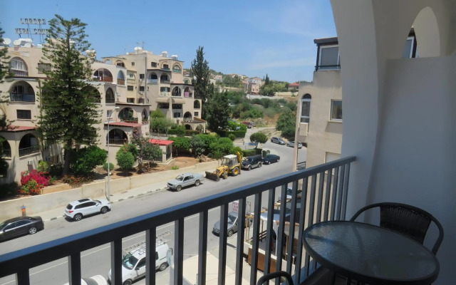 Polyxeni Hotel Apartments