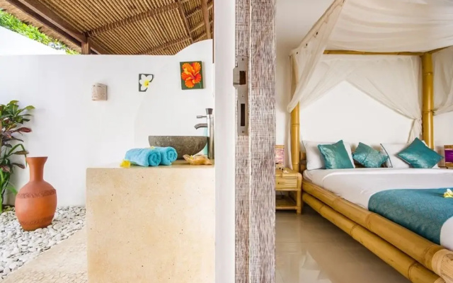 Charming Private Villa With Large Garden, 2 BR, Uluwatu