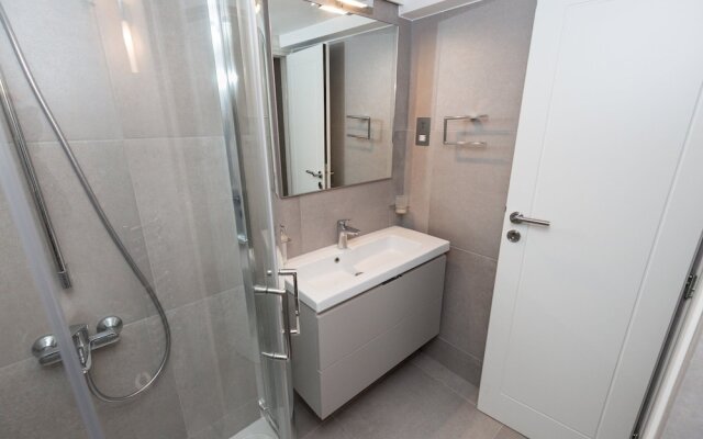 The Saint Stephen s Gardens Mansion VII