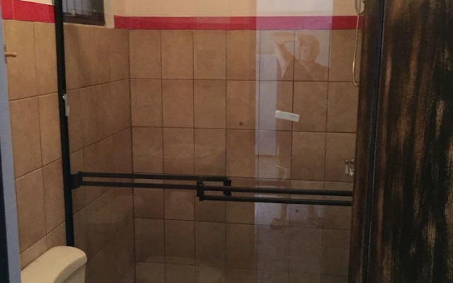 Hotel Costa Del Sol Inn