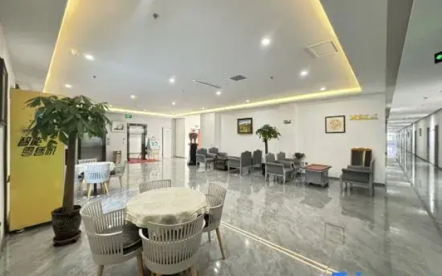 Xike Light Luxury Hotel