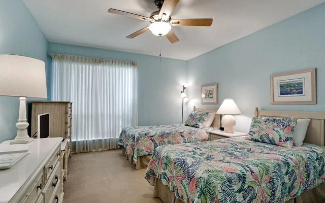 Runaway Bay Resort by BBG
