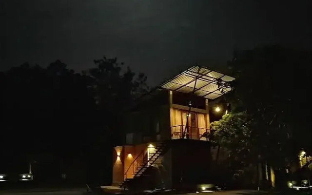 Breezy Lake Eco Friendly Cabanas Yala