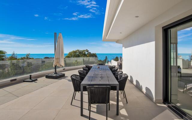 Villa Nirvana in Fuengirola