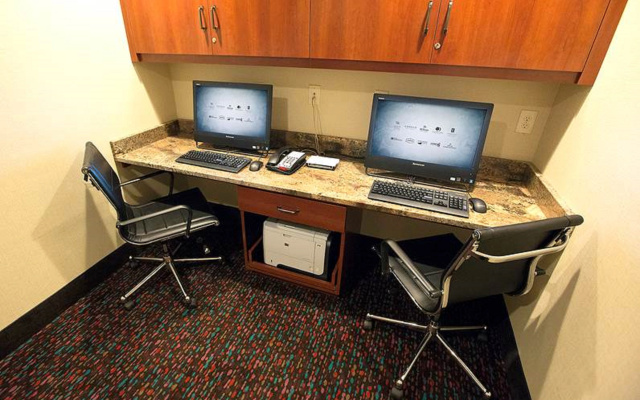Hampton Inn Hadley-Amherst Area
