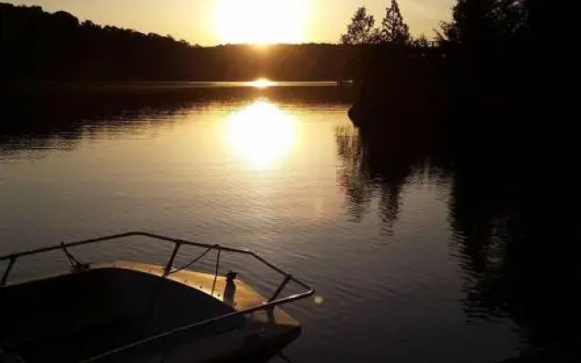 Little Hawk Resort & Marina