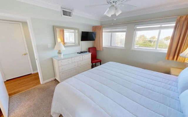 Beach House 304b 1 Bedroom Condo