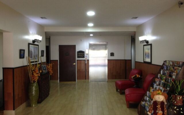 Baymont Inn and Suites Savannah Garden City