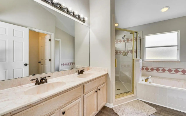 Heated Pool & Screened Lanai: Haines City Haven!