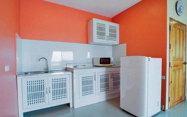 Patumnak Beach Guesthouse