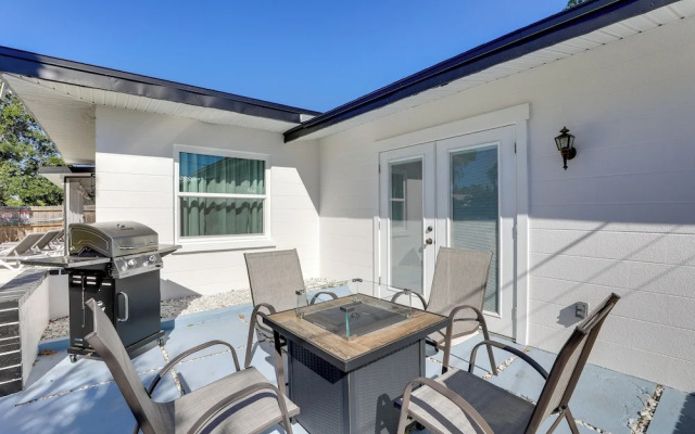 8 Mi to Beaches: Bradenton Home w/ Poolside Oasis!