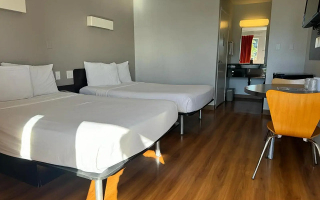 Motel 6 Ventura, CA - South