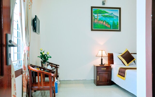 Ha Minh Hotel