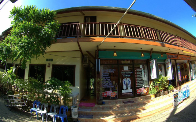 Harmony House - Hostel