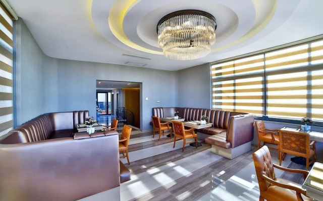 Beethoven Hotel & Suite