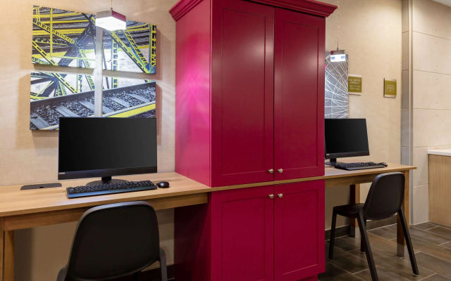 Home2 Suites by Hilton Valdosta, GA