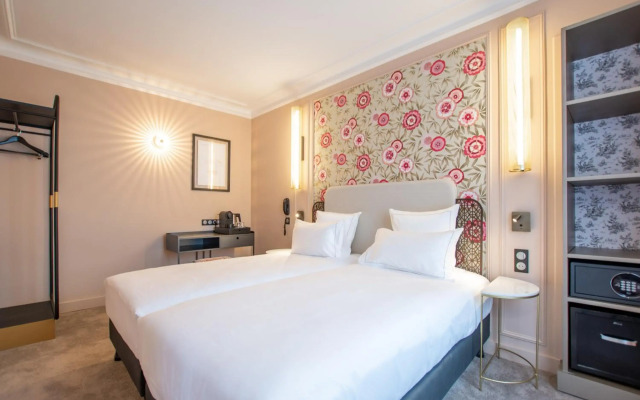 ELSA, Hôtel Paris