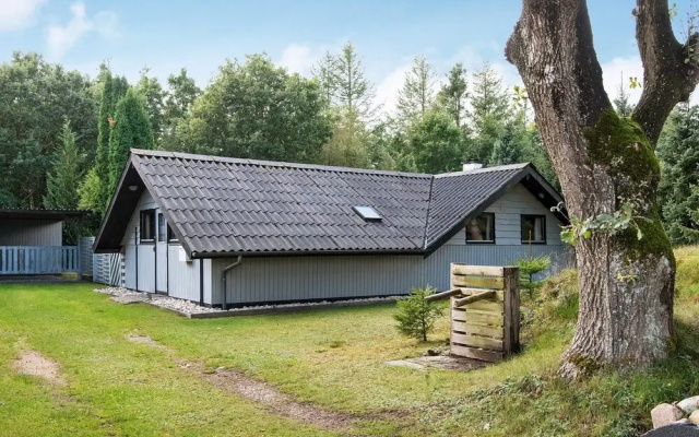 Spacious Holiday Home in Ansager near Lake