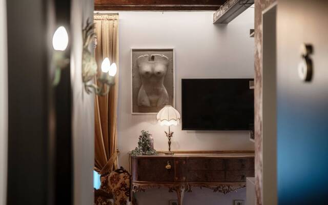 Aurum - Como Luxury Suites