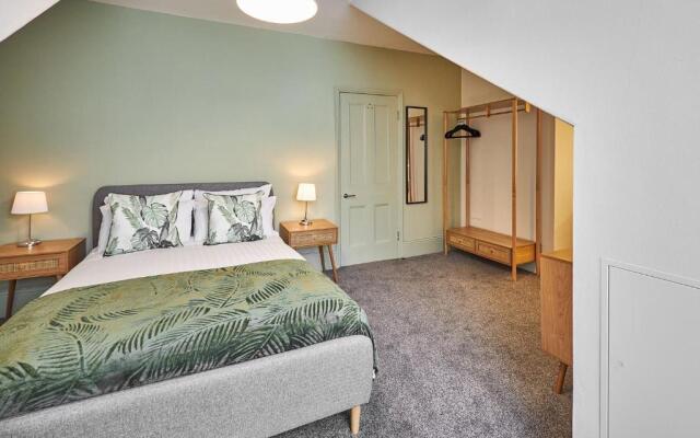 Host Stay 21 in Sunderland