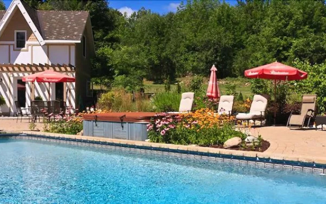 Clyde Hall Bed and Breakfast