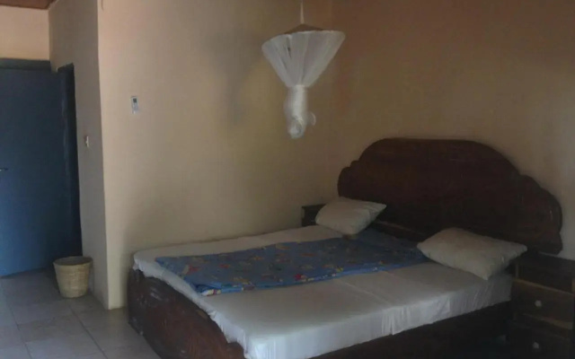 Leybato Hotel