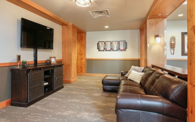 Expedition Station #8628 - 1 Br Condo