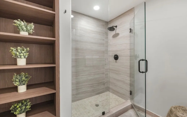 Luxury Condos Near Miami Beach