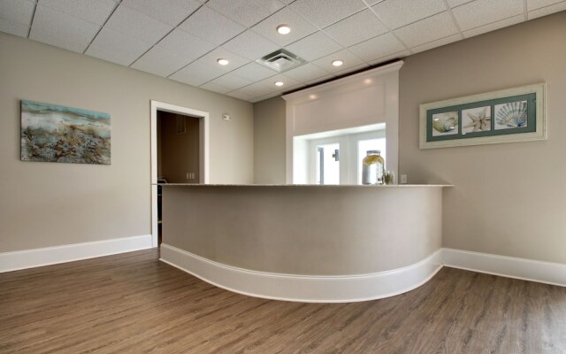 Islander Hotel & Resort