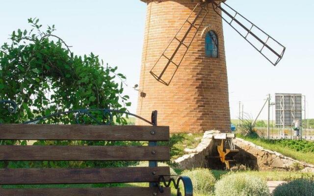 Старая мельница