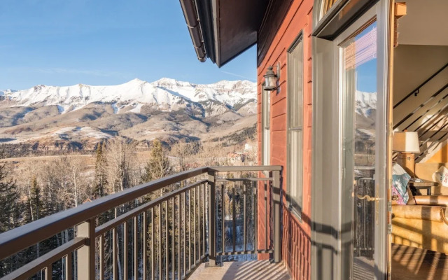 Bear Creek Lodge 412 4 Bedroom Condo by Alpine Lodging Telluride