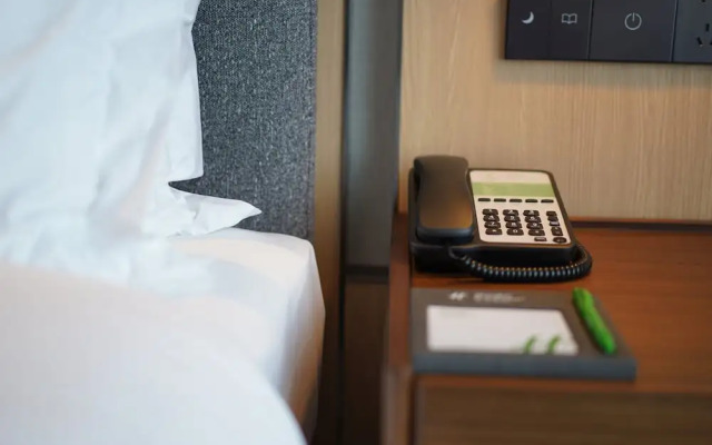 Holiday InnXian East by IHG