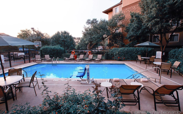 Sonesta ES Suites Austin The Domain Area
