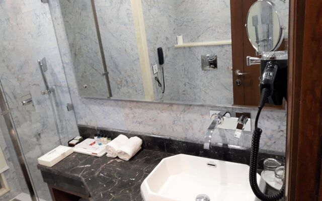 Hotel Gms Grand