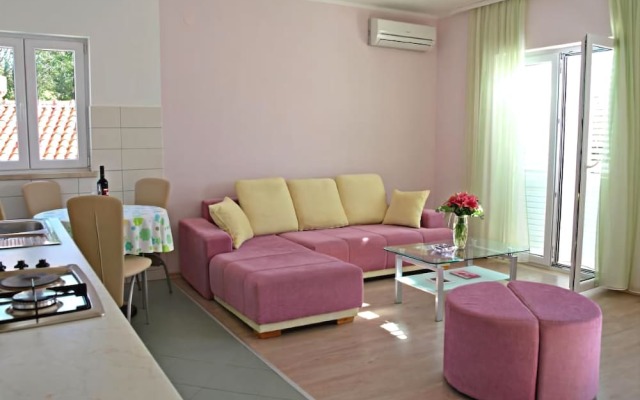 Peric Apartments
