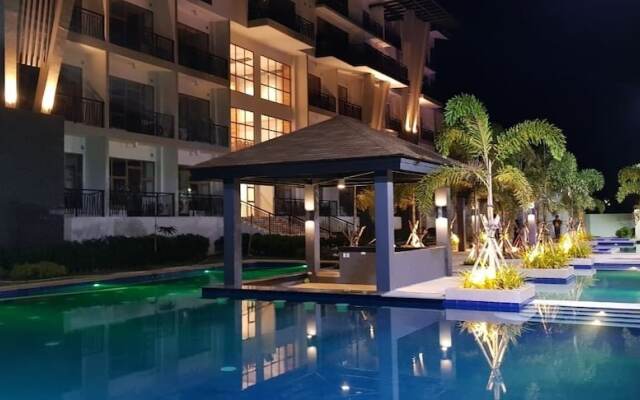 The Crown Residences at Harbour Springs