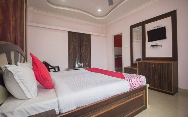 Oyo 17215 Garg Residency