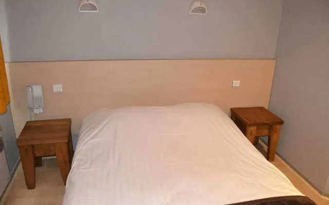 LacHotel France