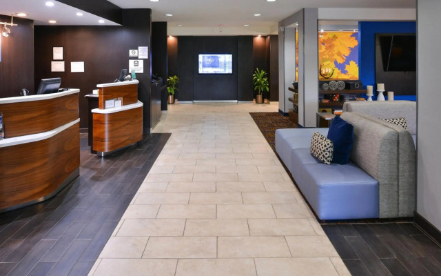 Courtyard Suwanee by Marriott