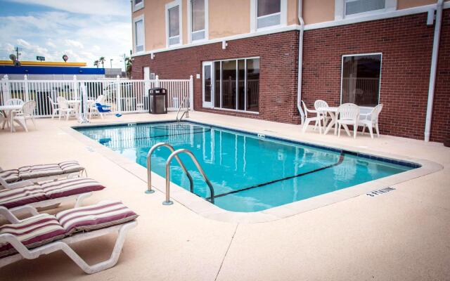 Sleep Inn And Suites Brunswick