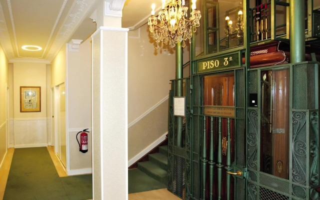 Hotel Niza
