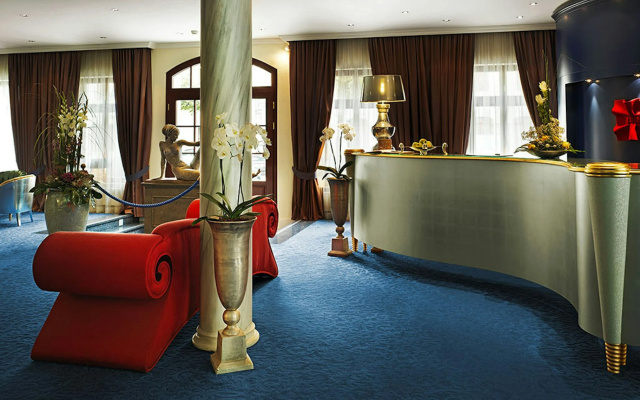 Relais & Châteaux Hotel Bülow Palais