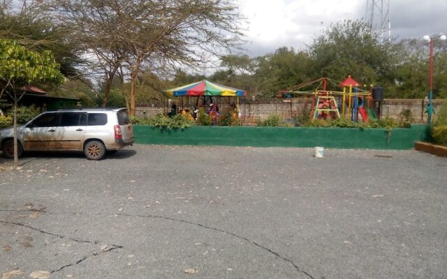 Savannah Lodge Nguluni