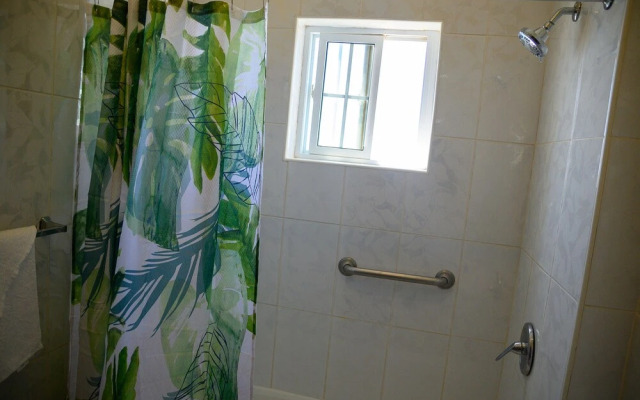 Sea Coast Inn & Suites