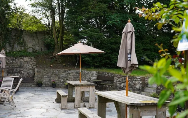 The Fox & Hounds Hotel