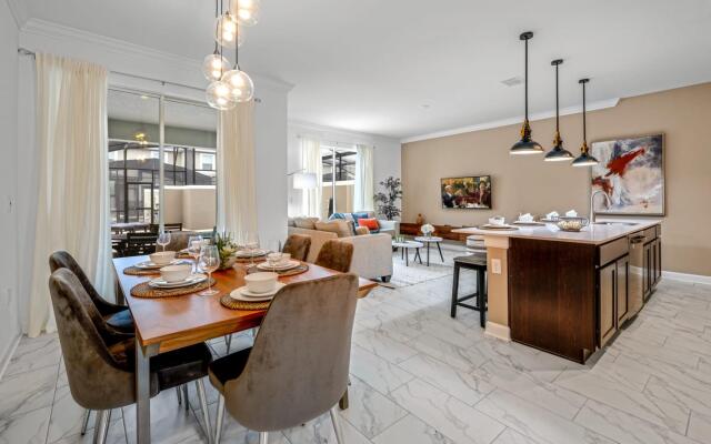 Luxury townhome with private pool near Disney