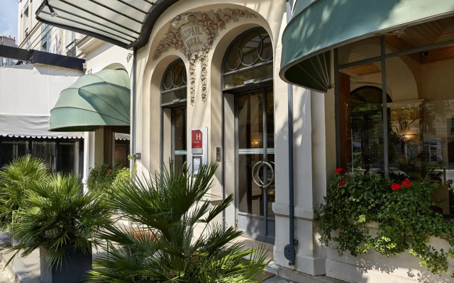 Hôtel Raspail Montparnasse